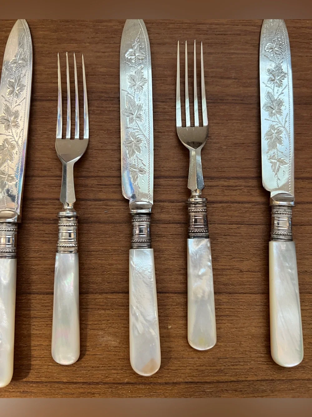 Antique English Table Set Fork Knife Silver Plated Mother Of Pearl ~ Leaves
